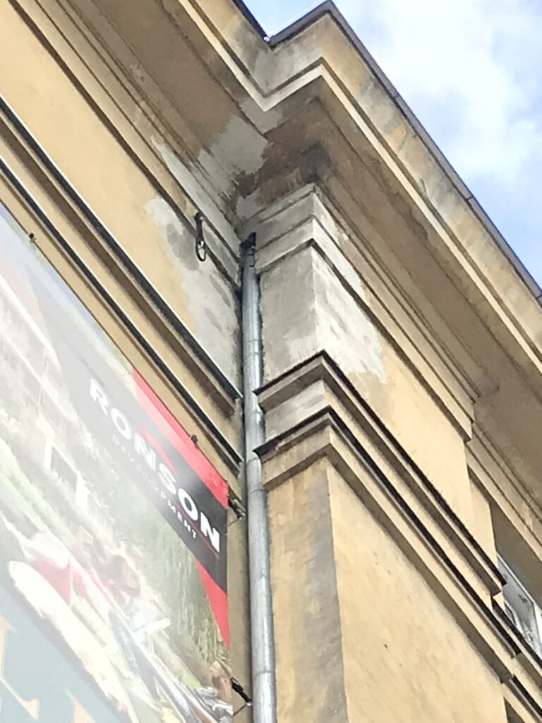 Tynkowanie i naprawa gzymsów - ul. Puławska